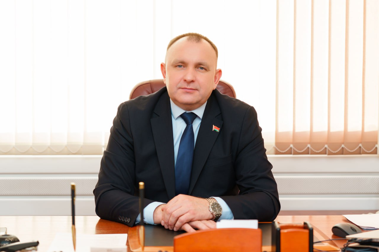 Директор ОАО "Гостиница "Могилев" Ивлев Николай Леонидович.